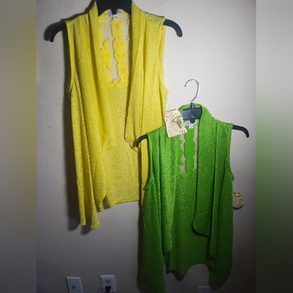 New One World Top Open Front Boho Artsy Bundle